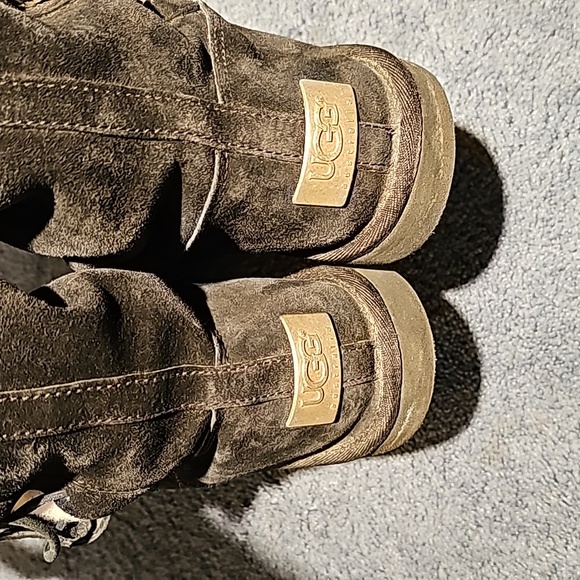 Ugg boots - Picture 3 of 4